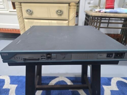 Router Cisco - CISCO2811 serie 2800 de Cisco