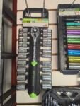 PITTSBURGH 1/2 21 pc. hi-viz sokert set / 62304