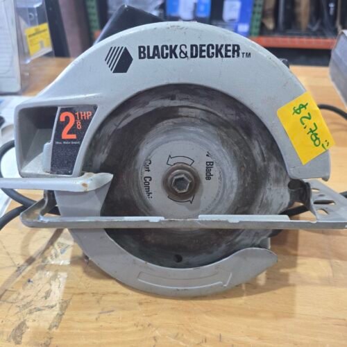 BLACK & DECKER / SIERA DE MANO NEGRA Y GRIS /7391