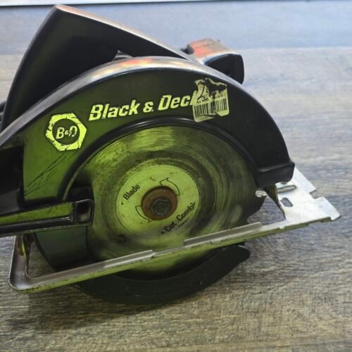 Sierra circular vintage Black & Decker 7308 7-1/4" NEGRA Y SILVER
