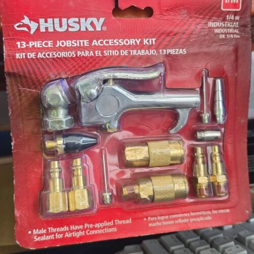 HUSKY 13 PIECE JOBSITE ACCESSY KIT SKU603 867