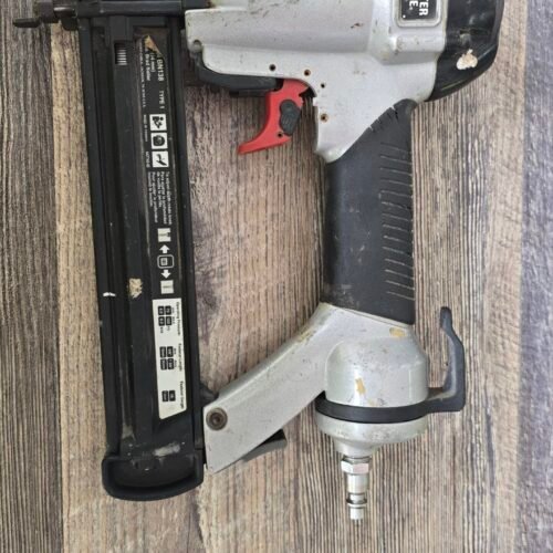 PISTOLA DE CLAVO PORTER CABLE