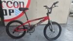 BICICLETA MONGOOSE 20" ROJA Y NEGRO RAVAGE